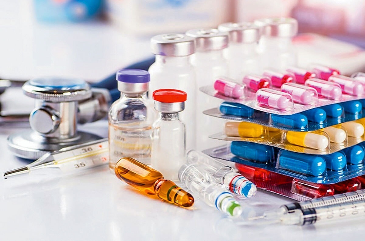 تثبیت قیمت داروهای ضروری تحت پوشش بیمه/ گرانی داروهای وارداتی در راه است؟
