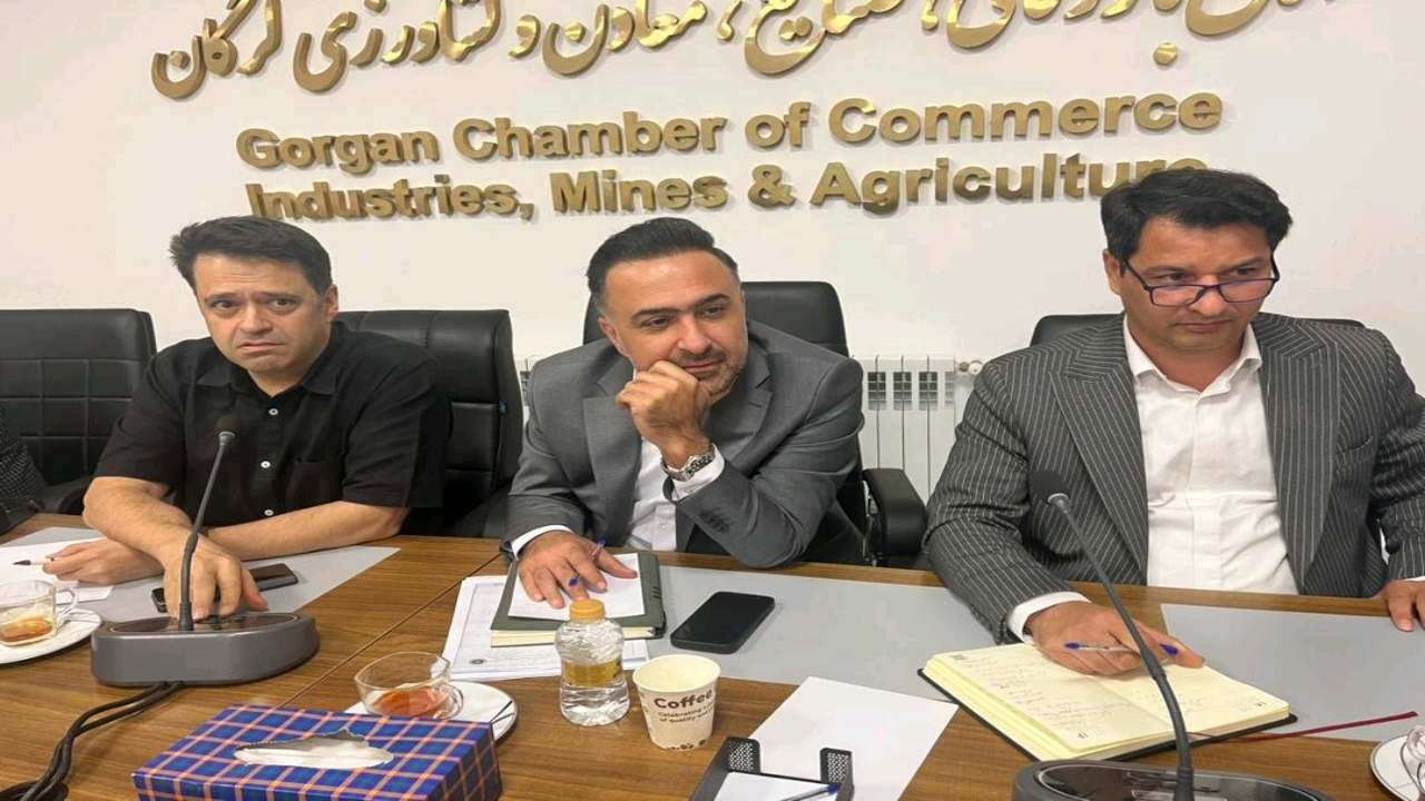 برگزاری نشست هم‌افزایی کمیسیون‌های اتاق بازرگانی برای توسعه منطقه آزاد و پروژه ریلی اینچه برون
