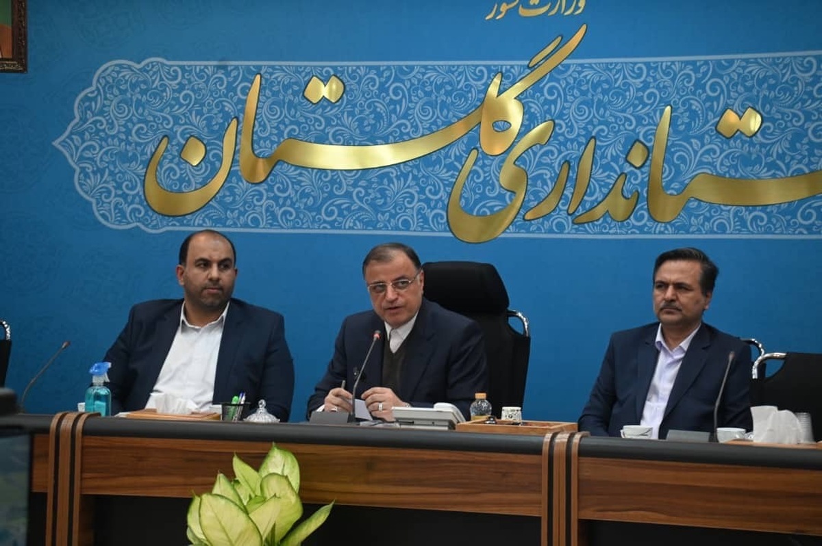 از نخبگان می‌خواهیم همراه ما در مسیر توسعه استان باشند