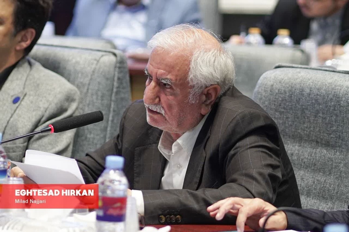 سپرده‌گذاری ارزی باید آزاد شود / منابع بانکی گلستان توان حمایت از تولید را ندارند