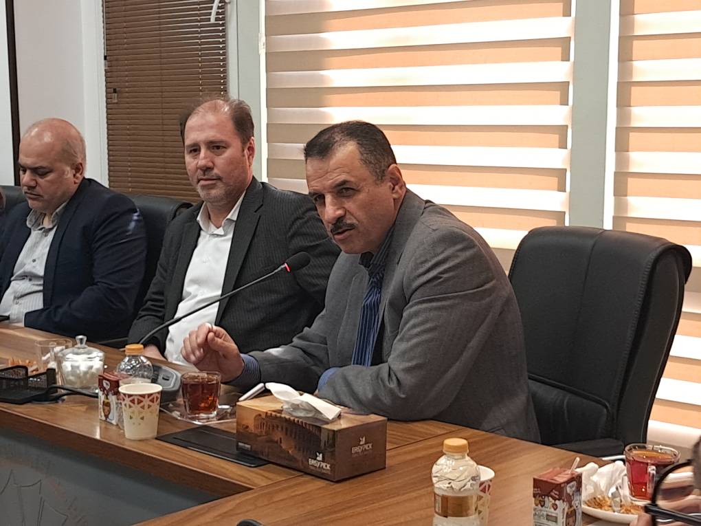 تأکید رئیس مرکز تحقیقات، آموزش کشاورزی و منابع طبیعی گلستان بر ضرورت تدوین آیین‌نامه اجرایی خاک و تجهیز ایستگاه شوری استان