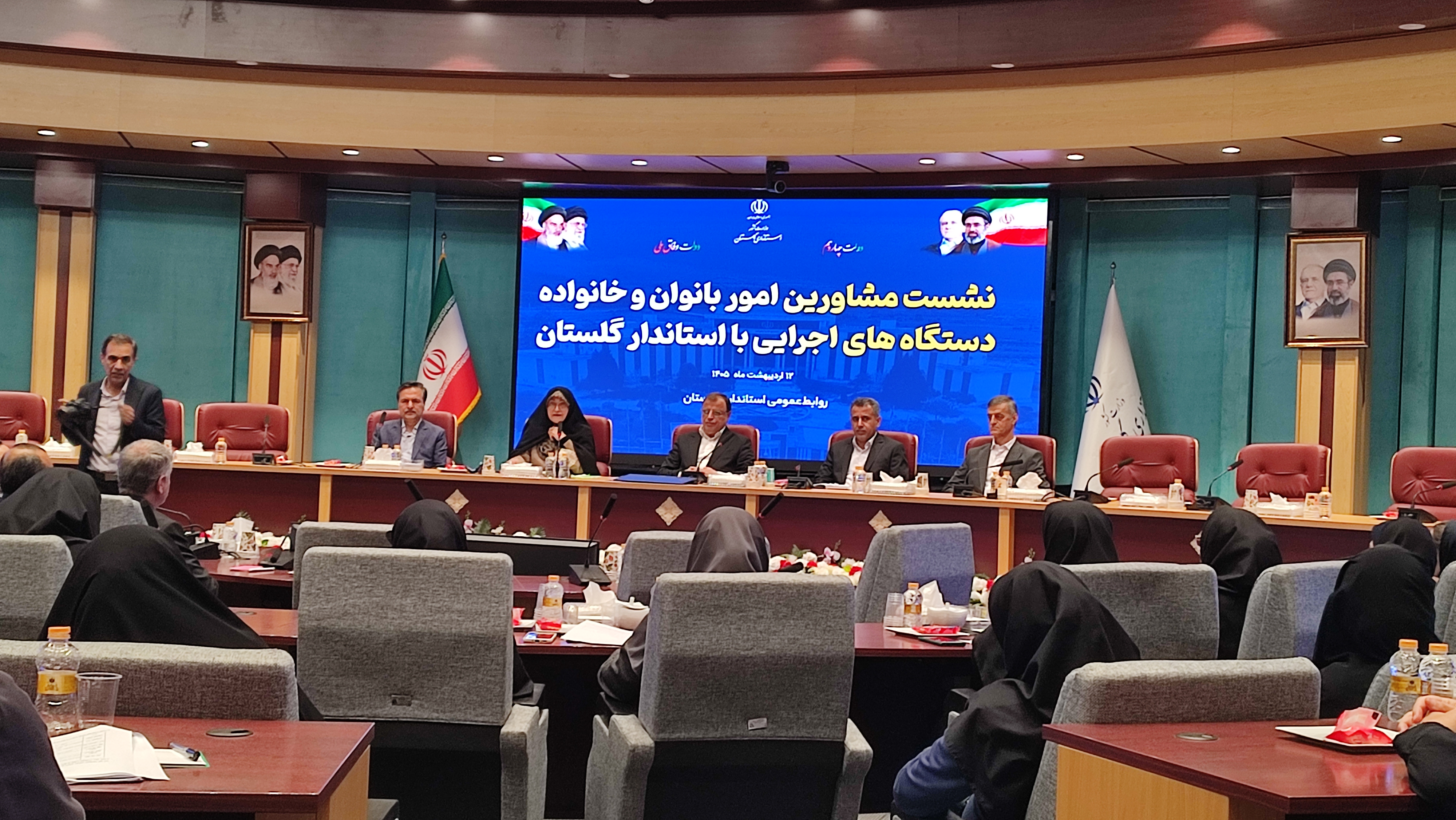 بانوان می‌توانند محور نشاط، فرهنگ و تاب‌آوری باشند
