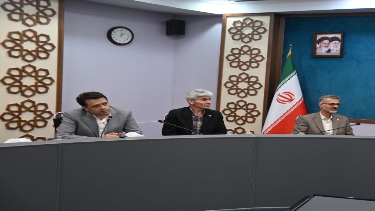 ضرورت بهره گیری از ظرفیت صنعت مرغ برای توسعه زنجیره ارزش در گلستان