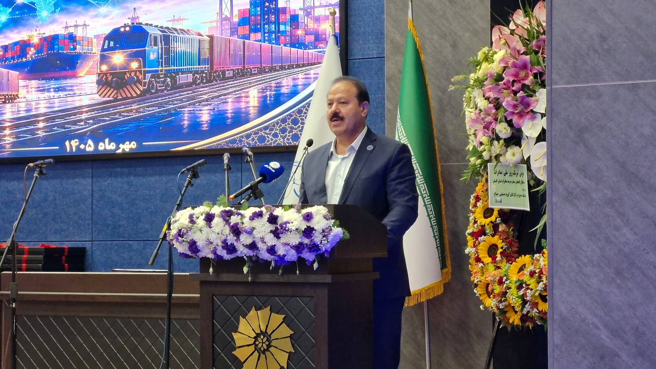 حل مشکلات صادرکنندگان گلستان نیازمند تصمیم‌های عملی و پیگیری مستمر است