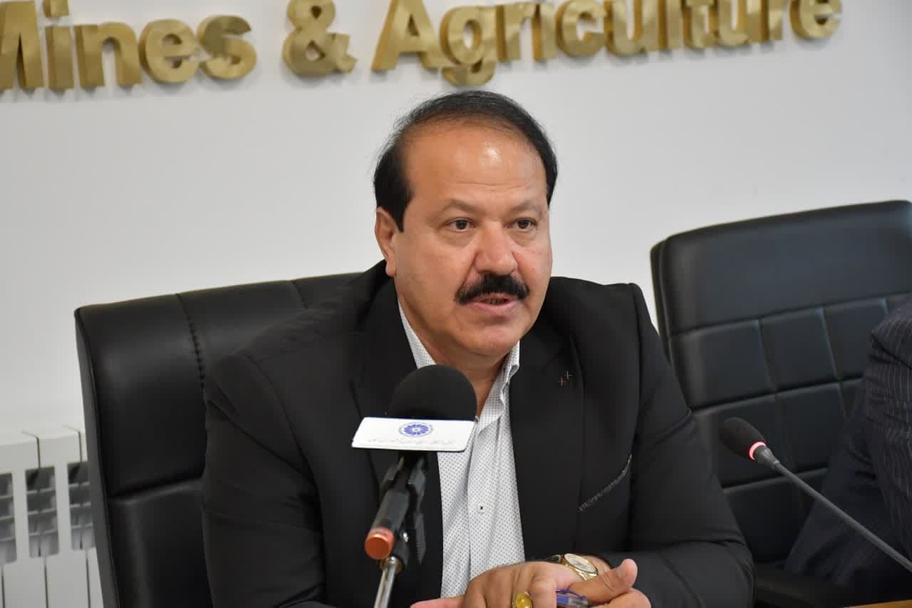 حال تولید گلستان خراب است/ صادر کنندگان ژنرال های اقتصادی هستند