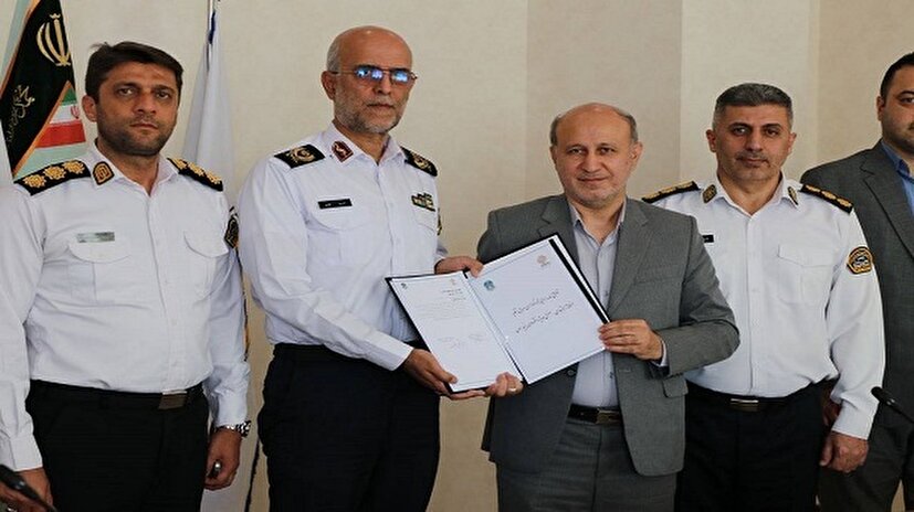 امضای توافقنامه شمارهگذاری خودرو و اختصاص پلاک به منطقه آزاد اینچهبرون امضای توافقنامه شمارهگذاری خودرو و اختصاص پلاک به منطقه آزاد اینچهبرون